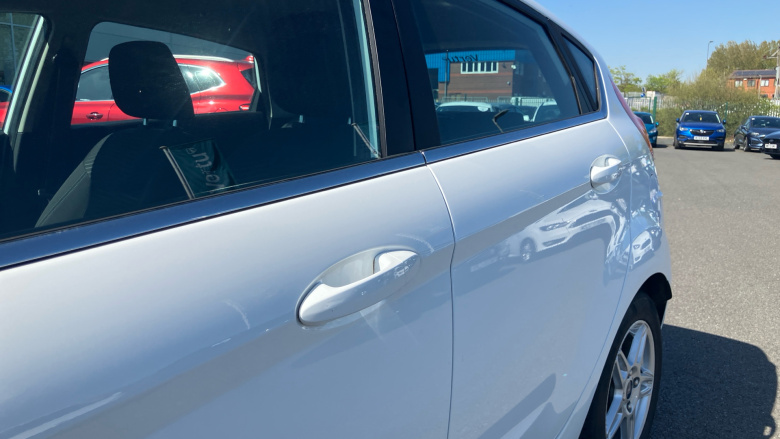 Ford Fiesta 1.0 EcoBoost Zetec 5dr Petrol Hatchback